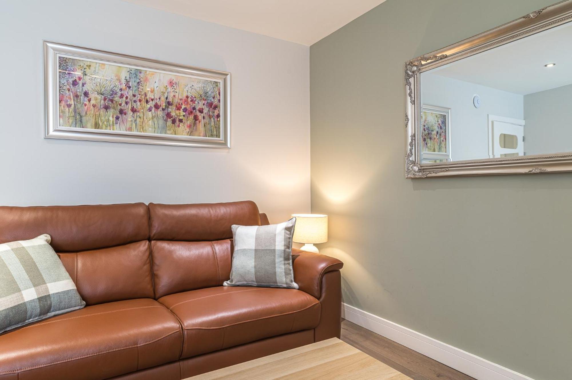 Abbey Apartments Modern Aparthotel For Tourists & Professionals Barrow-in-Furness Екстер'єр фото