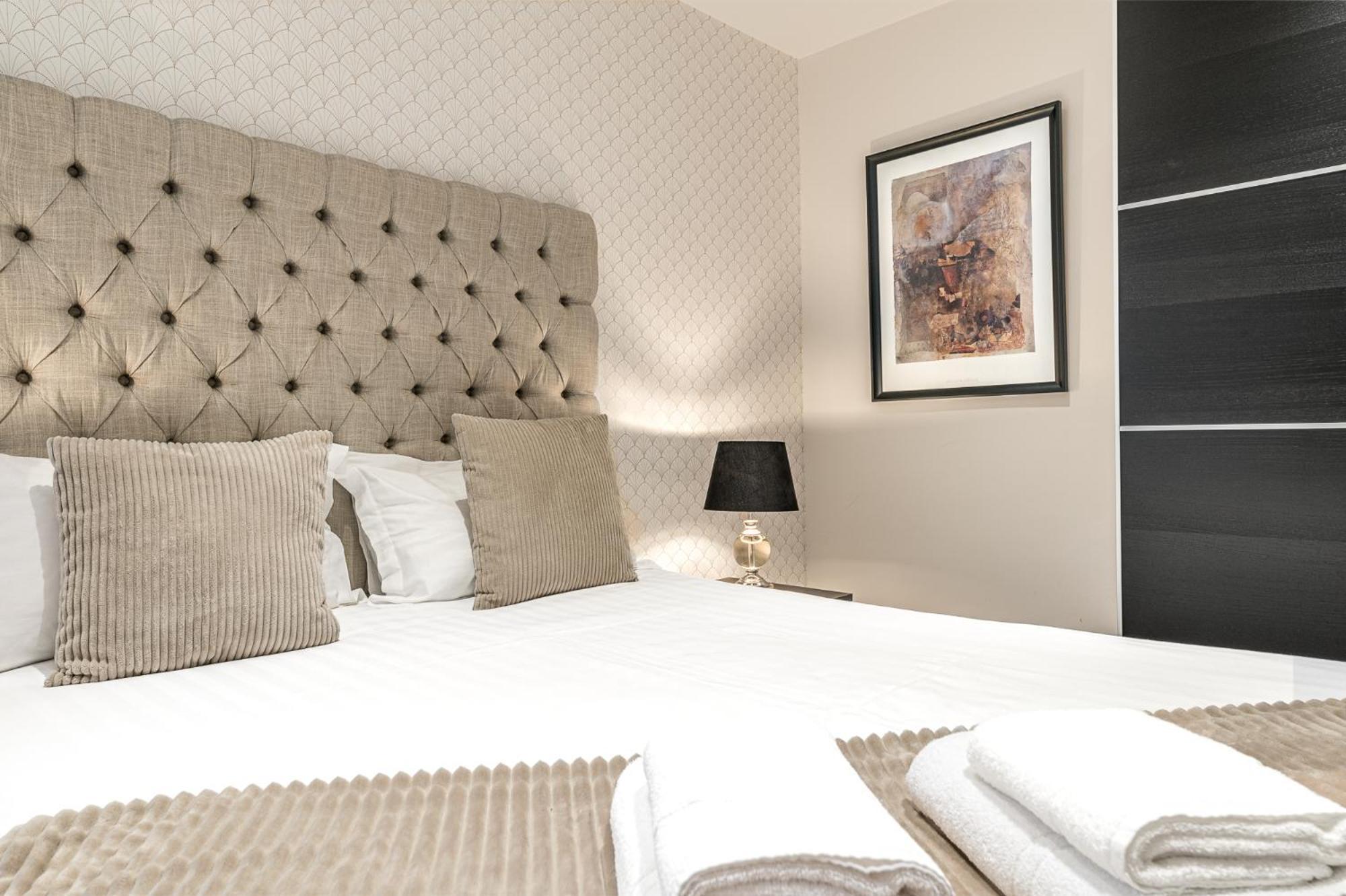 Abbey Apartments Modern Aparthotel For Tourists & Professionals Barrow-in-Furness Екстер'єр фото