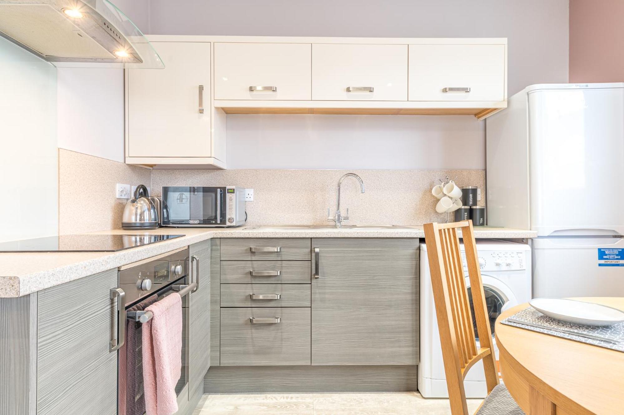 Abbey Apartments Modern Aparthotel For Tourists & Professionals Barrow-in-Furness Екстер'єр фото